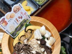 -楠小云·云南鲜菌·鲜牛自助火锅(九眼桥店)