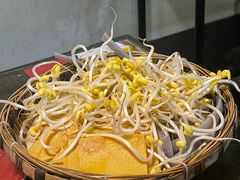 -渝嘴小老弟老火锅(华新村店)