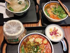 -云阿蛮云南生烫牛肉米线(奉贤路店)