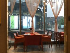 靠窗位-赵小姐丨新中餐(曲江店)