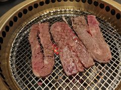 -铭牛烧肉·和牛海鲜自助(高新月牙湖店)