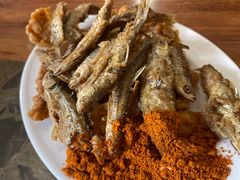 -黄利砖万峰林布依特色酸笋牛肉馆