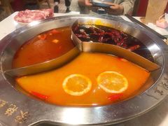 艳红酸辣三拼锅-陈艳红火锅菜·冒菜(簋街店)