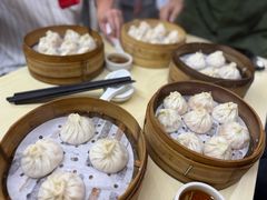 -莱莱小笼·乔艾