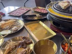-胡悦里韩式烤肉(芝罘万达广场店)