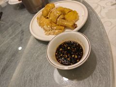 -侬佳蒸菜馆(听潮店)