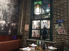 卡座-东口码头·烧鸽子·鱼头泡饼·地方菜(金鹰悦城店)