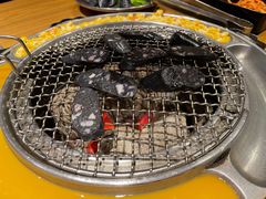 -青瓦炭韩潮烤肉(花园道店)