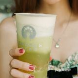 南宁这家茶饮店上新的“新瓜”，喝起来像做梦一样
