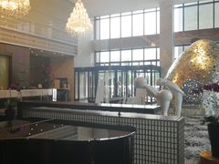 -上海虹桥西郊假日酒店