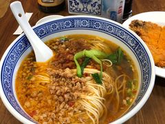 辣肉面-沪西老弄堂面馆(定西路店)