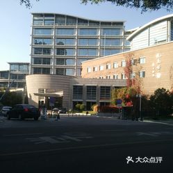 中国人民大学九三学社停车场出囗