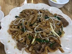 干炒牛河-南记食粥坊·宵夜大排档(岭南分店)