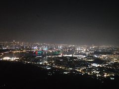 -紫金山山顶公园
