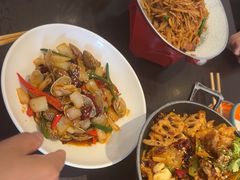 -川流不息·地道川菜·小龙虾(松东路店)