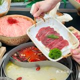 武汉太超前了 服务生颜值都这么高了吗⁉️