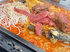 -在巷子里的烤肉店·螺蛳粉烤鱼·牛蛙(和美城店)