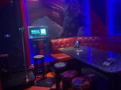 -UK派对KTV(日月广场店)