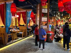 -老滇山寨•云南特色菜•地方菜•民族风情歌舞表演(金碧店)