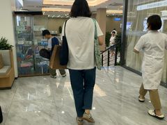 -上海大学附属上海和平眼科医院