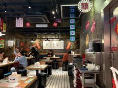 -肥汁米蘭香港米线(定西路店)