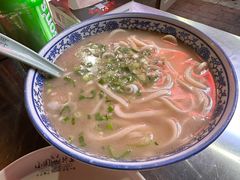 -东大桥小国抻面烧烤(长通路店)