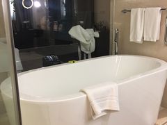 -青岛海尔洲际酒店