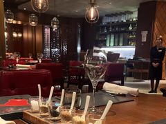 -恰餐厅及酒吧 CHAR Bar & Grill (北京丽都皇冠假日店)