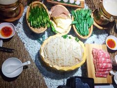 -慢丽江·云南野生菌土鸡锅(西山店)