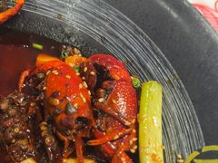 -肥肥虾庄·金牌油焖大虾(汉街SKP店)
