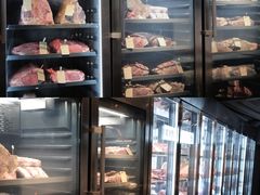 面包甜点陈列柜-MONICH牛排融合餐厅(和义大道购物中心店)