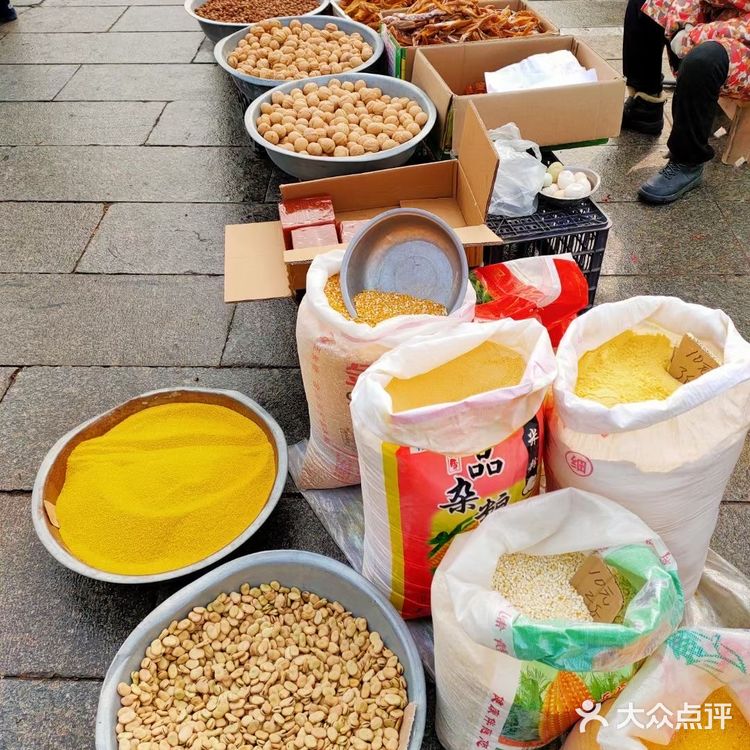 过年了来逛逛古城，感受一下年味儿越来越浓了