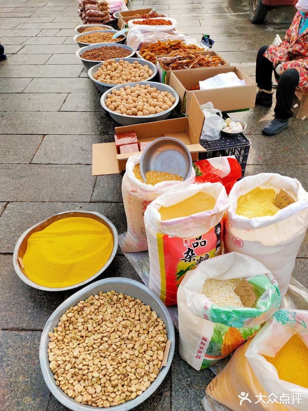 过年了来逛逛古城，感受一下年味儿越来越浓了