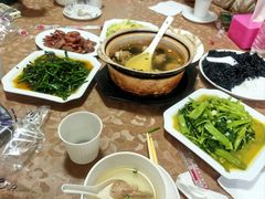 -山里人家土菜馆(茅山店)