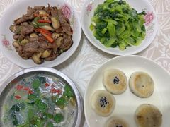 -爱贝尔高端月嫂(母婴护理)
