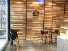 等位区-野上麦田(中贸广场店)