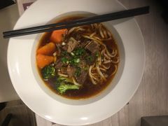-康师傅私房牛肉面(马泉营奥莱店)