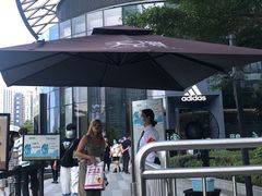 -TESLA 特斯拉(广州天环广场体验店)