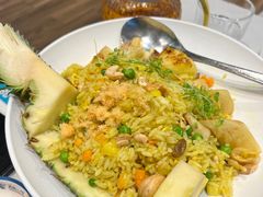 菠萝海鲜炒饭-美奈小馆·越南料理(中航城君尚购物中心店)
