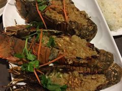 -东海岸人工湖美食村