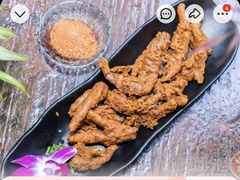 -月亮眼花园餐厅书吧酒吧