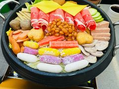-豚妈妈汤饭·部队锅(南京东路店)