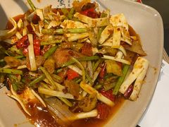 火爆黄喉-肖四女乐山跷脚牛肉(世博源店)