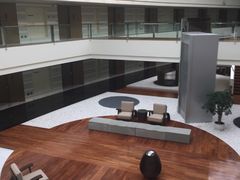 -上海滴水湖皇冠假日酒店