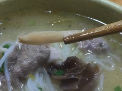 -老字号巴山酸菜米线(巴渝佳梦小区店)