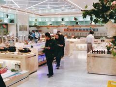 自助取餐区-绿岛港轩海鲜烤肉涮锅自助餐厅