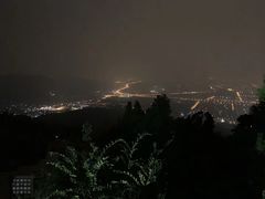 -鬼笑石后山停车场