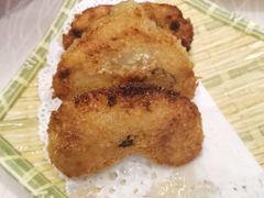 煎粽子-强记鸡粥美食
