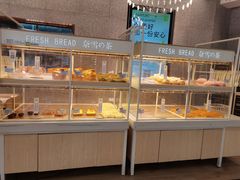 面包甜点陈列柜-奈雪的茶(石厦时代广场店)