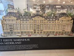 -De Bijenkorf百货公司
